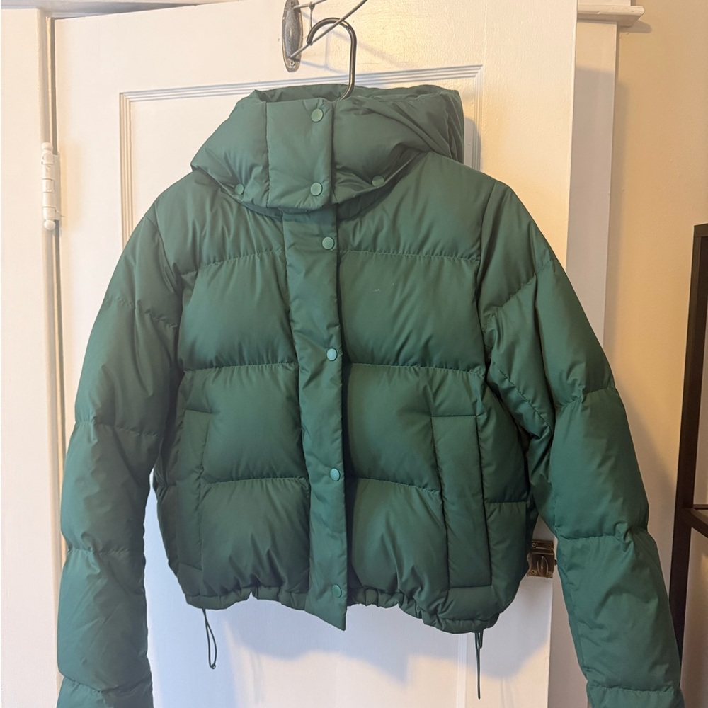 Lululemon Green Puffer Jacket